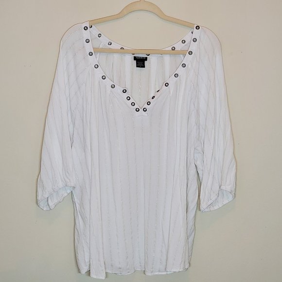 TORRID white blouse with gold pin stripes. - Picture 2 of 7